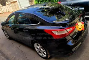 Ford Focus Titanium 5-Door 2013 Noir
