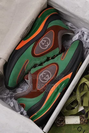 Gucci Run Sneakers Disponible Nf