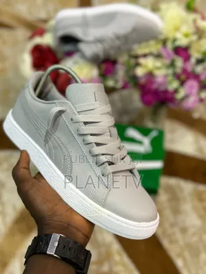 Photo - Puma Suède Cuir Authentique Disponible Ps