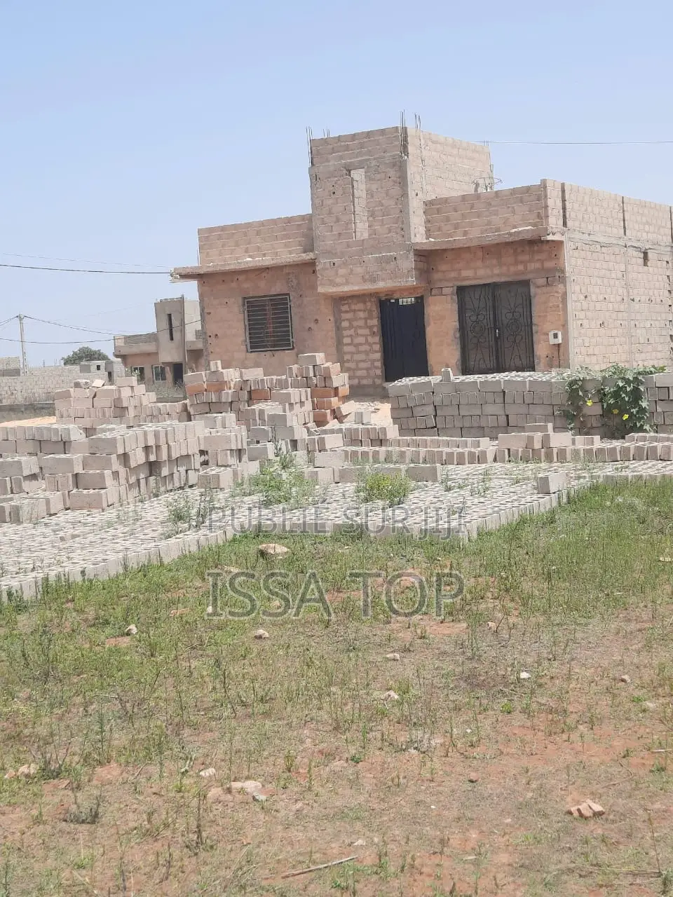 Terrain De 200 M2 Titre Foncier a La Cité Comico Bambilor