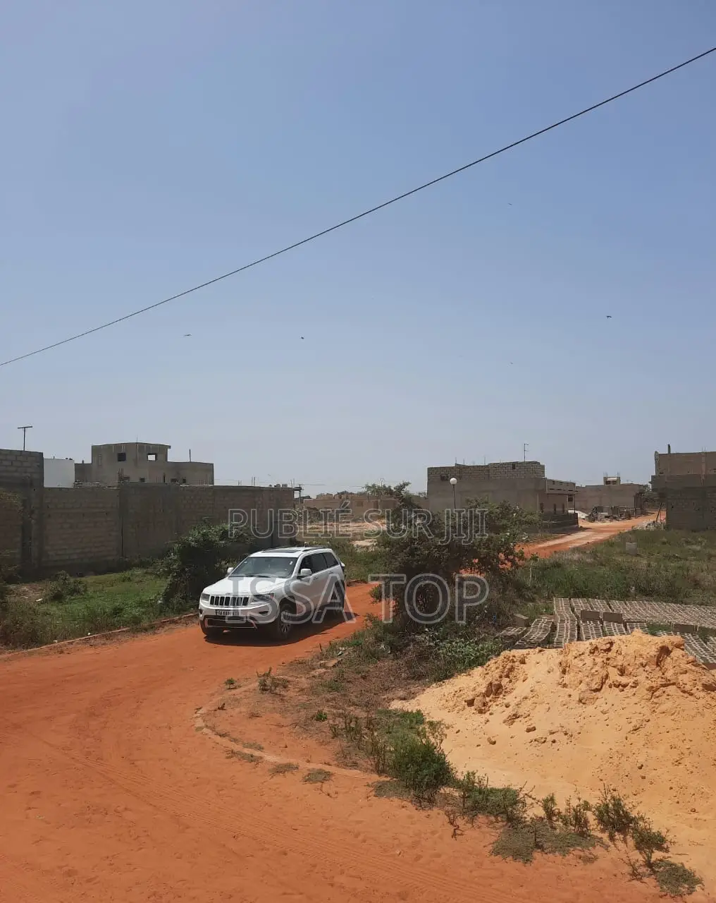 Terrain De 200 M2 Titre Foncier a La Cité Comico Bambilor