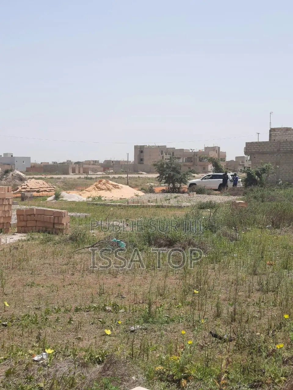 Terrain De 200 M2 Titre Foncier a La Cité Comico Bambilor