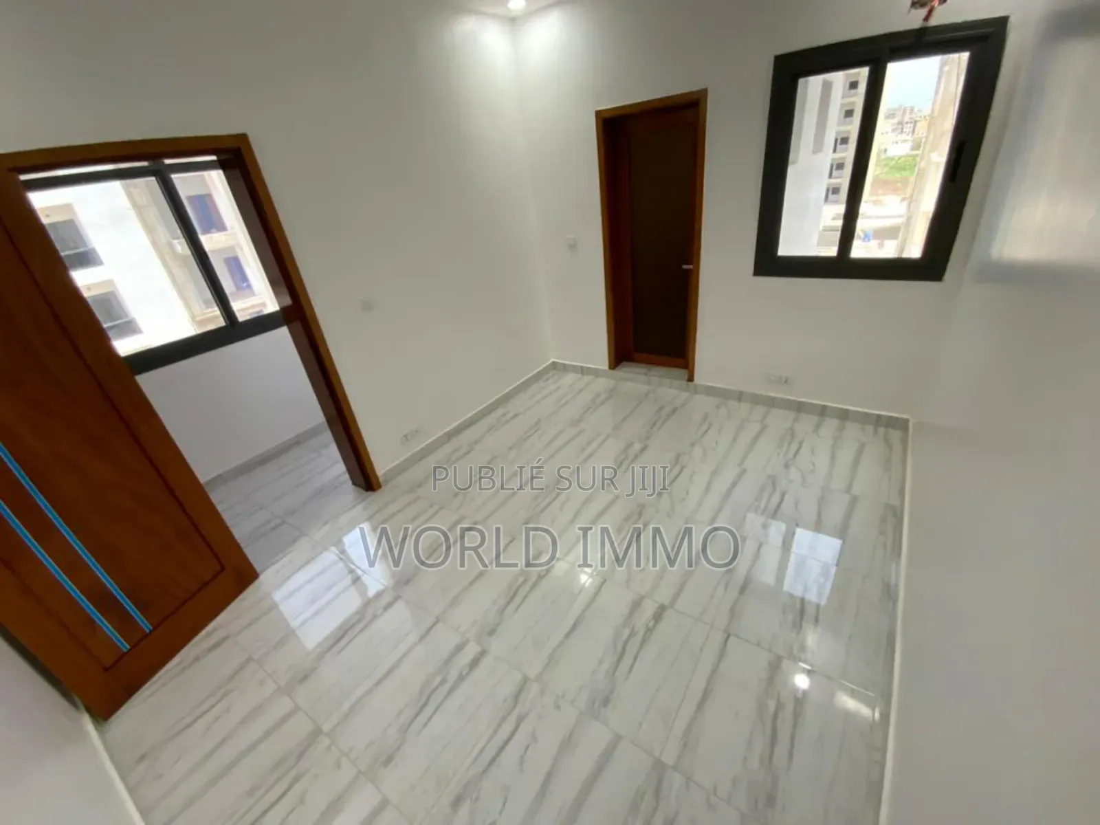 2chbre Appartement dans Ferry, Almadies à Louer