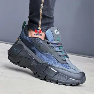 Disponible Original Reebok Zig Kinetica 2.5 Edge Core Noir