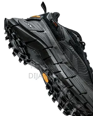 Disponible Original Reebok Zig Kinetica 2.5 Edge Core Black