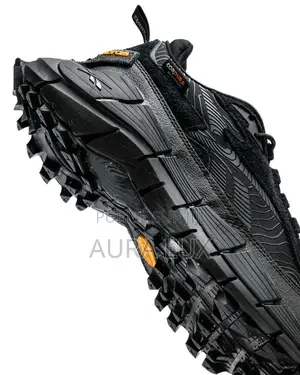 Disponible Original Reebok Zig Kinetica 2.5 Edge Core Noir