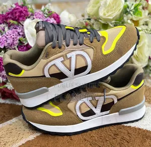 Photo - Valentino Garavani Disponible BPS