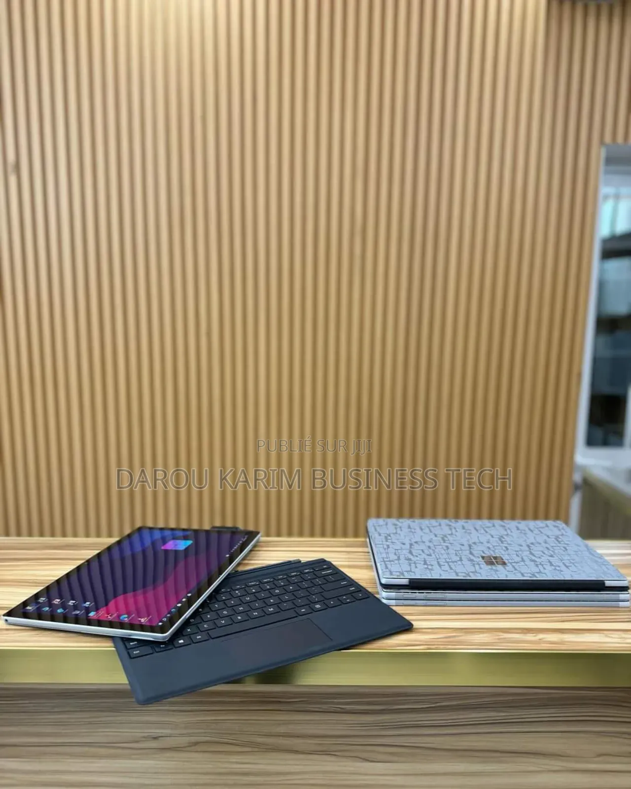 New Microsoft Surface Pro 5 8GB Intel Core I5 SSD 256GB