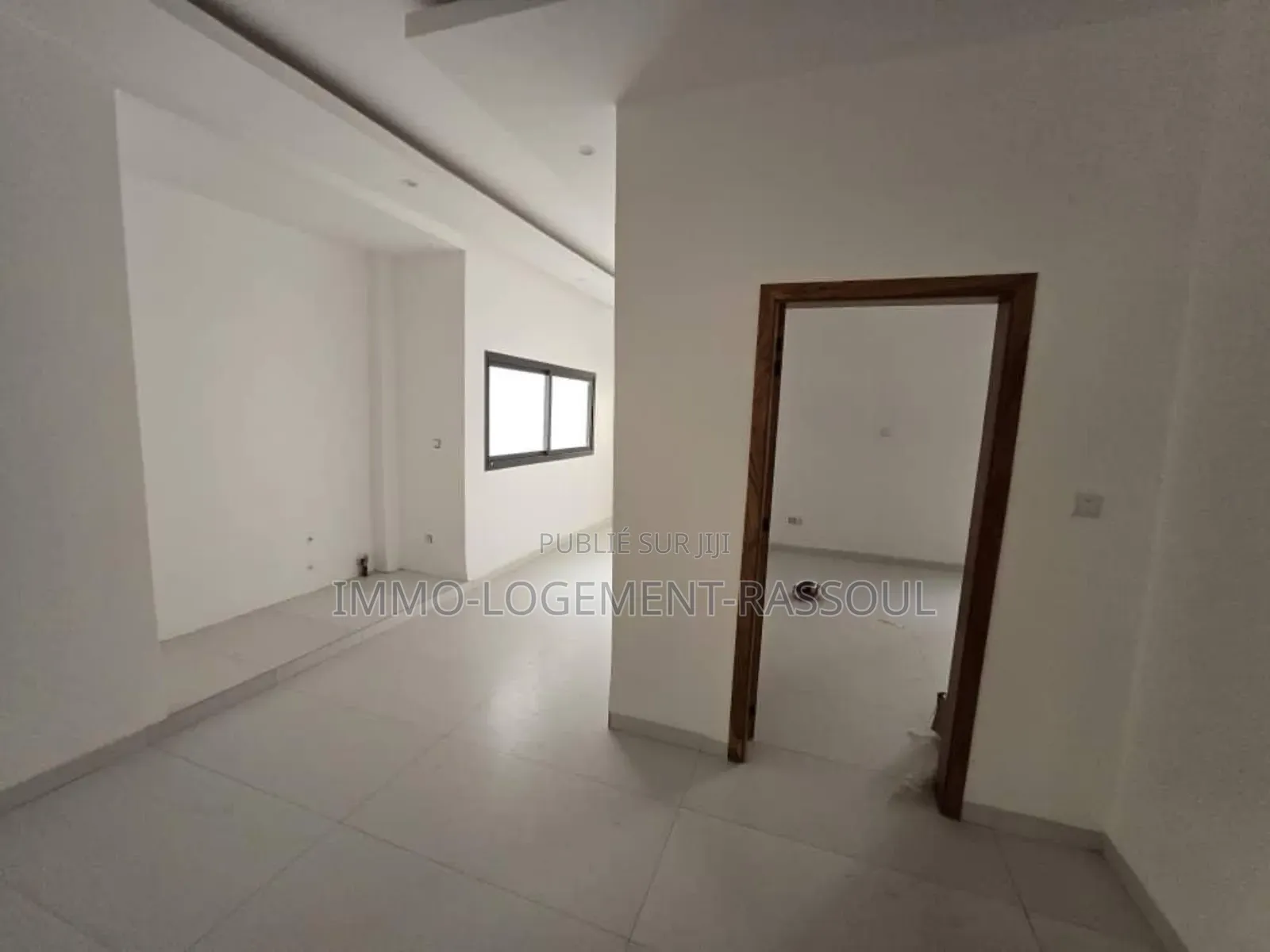 3chbre Appartement dans , Yoff à Louer