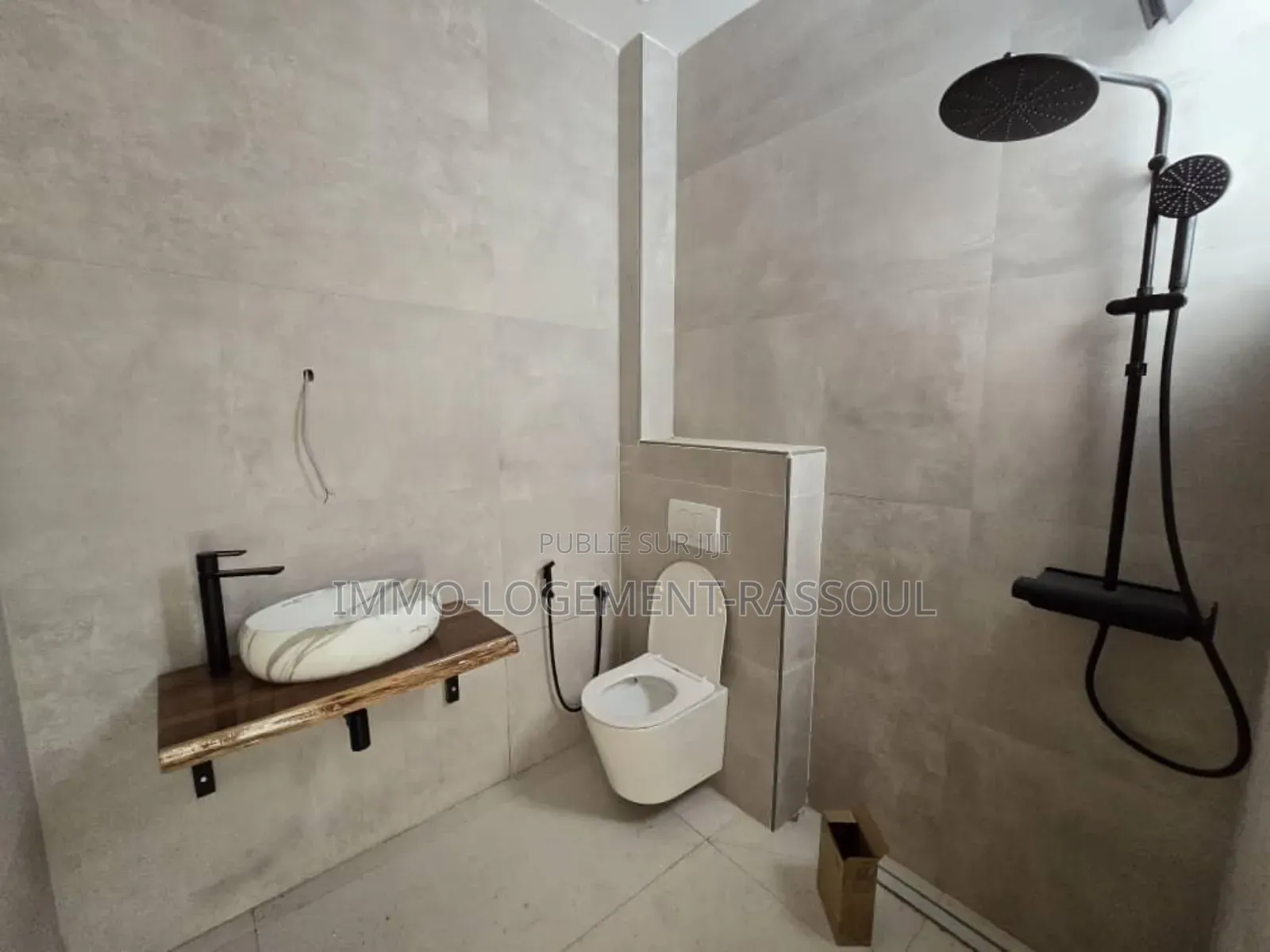 3chbre Appartement dans , Yoff à Louer