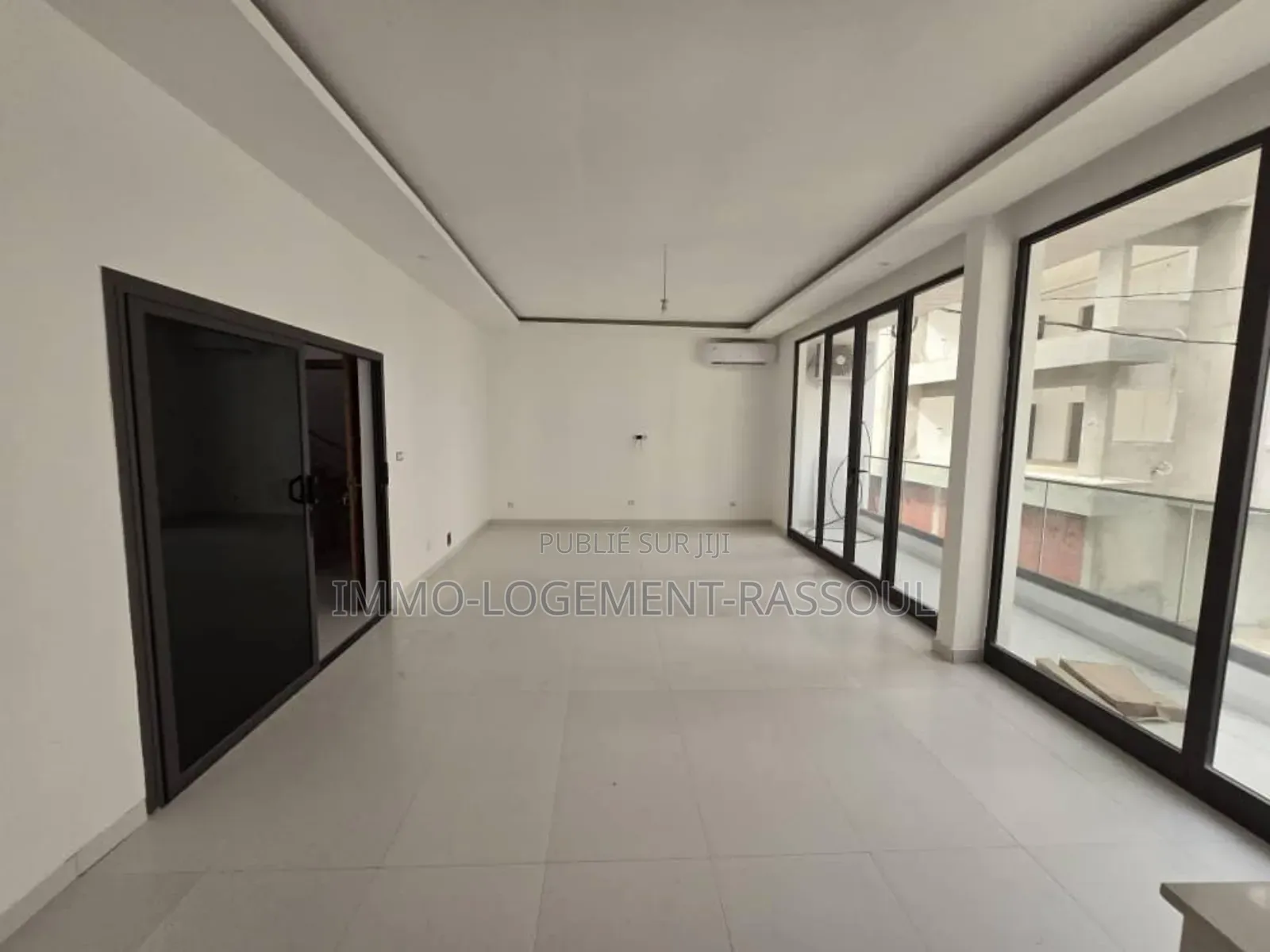 3chbre Appartement dans , Yoff à Louer