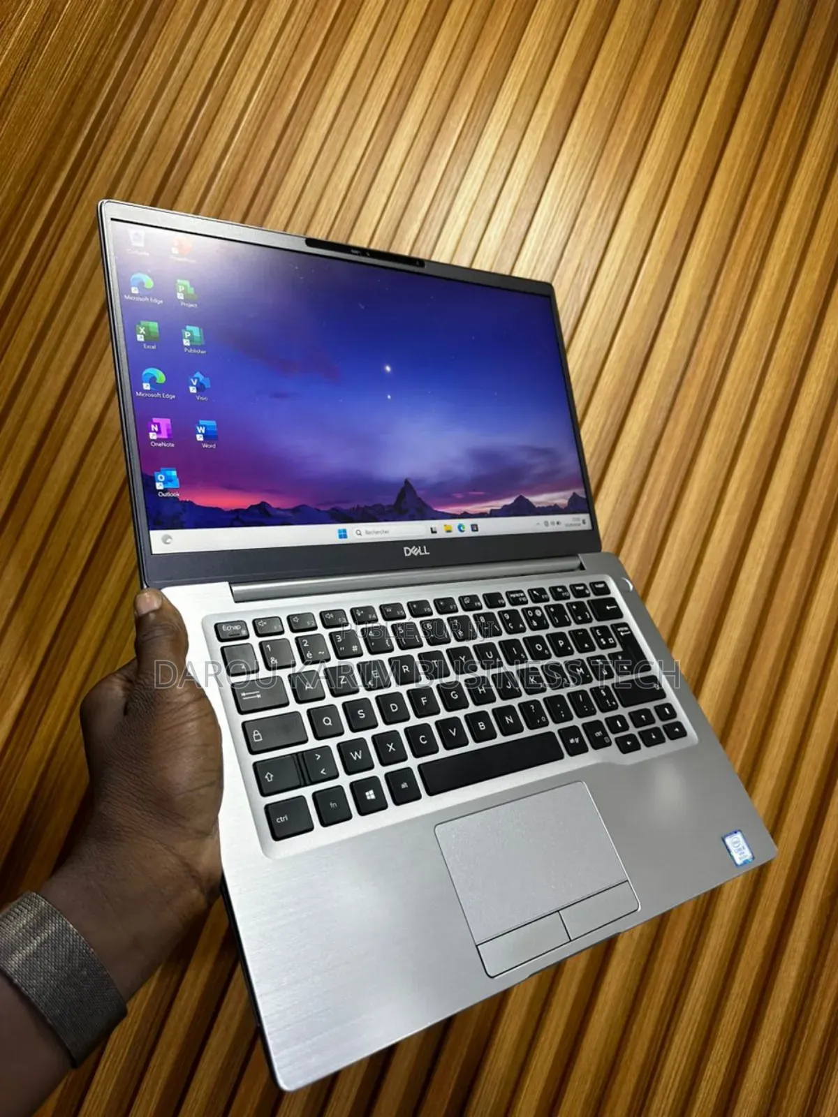 New Ordinateur Portable Dell Latitude 7400 8GB Intel Core I5 SSD 256GB