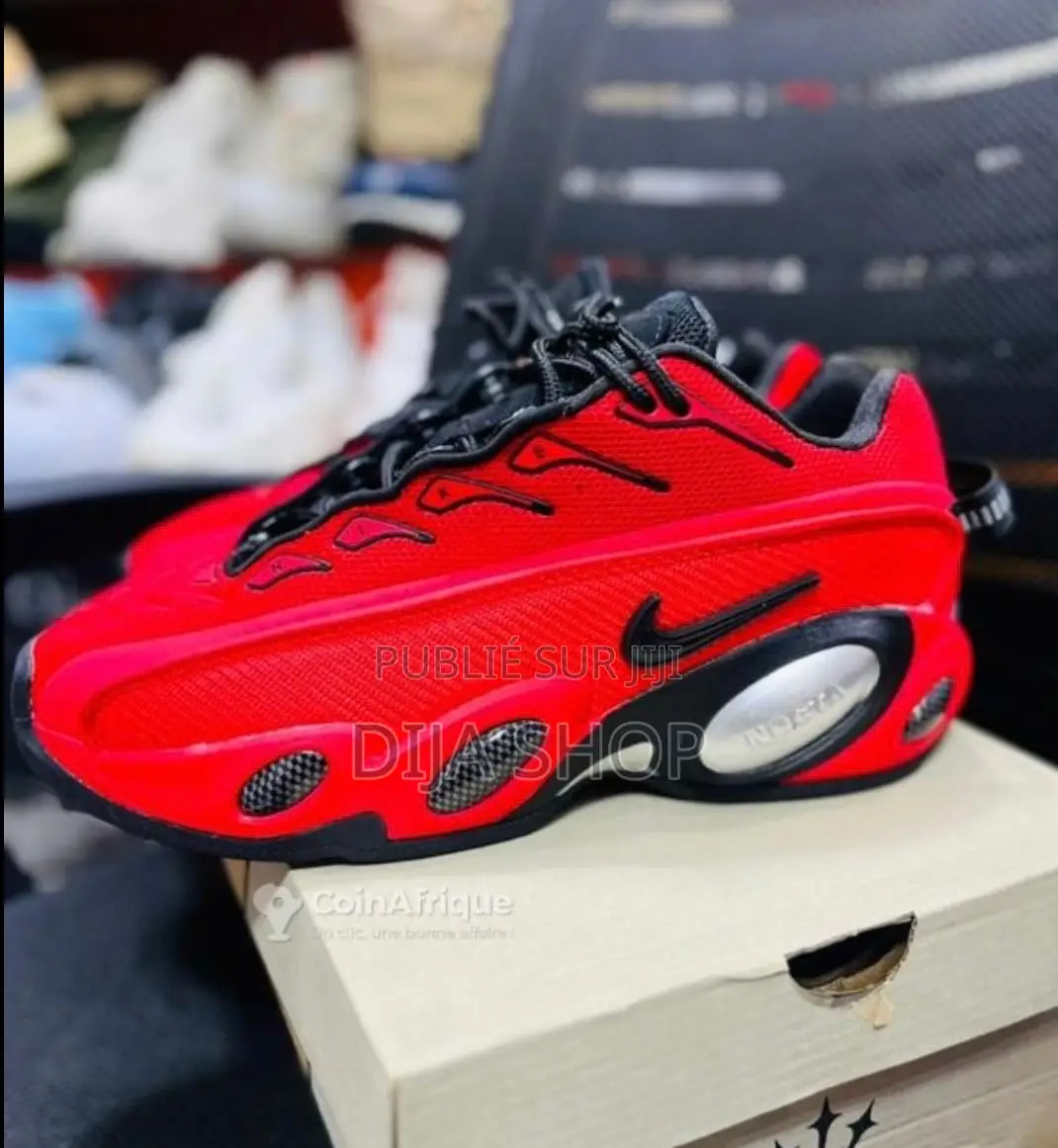 Original Nike Nocta Glide Disponible