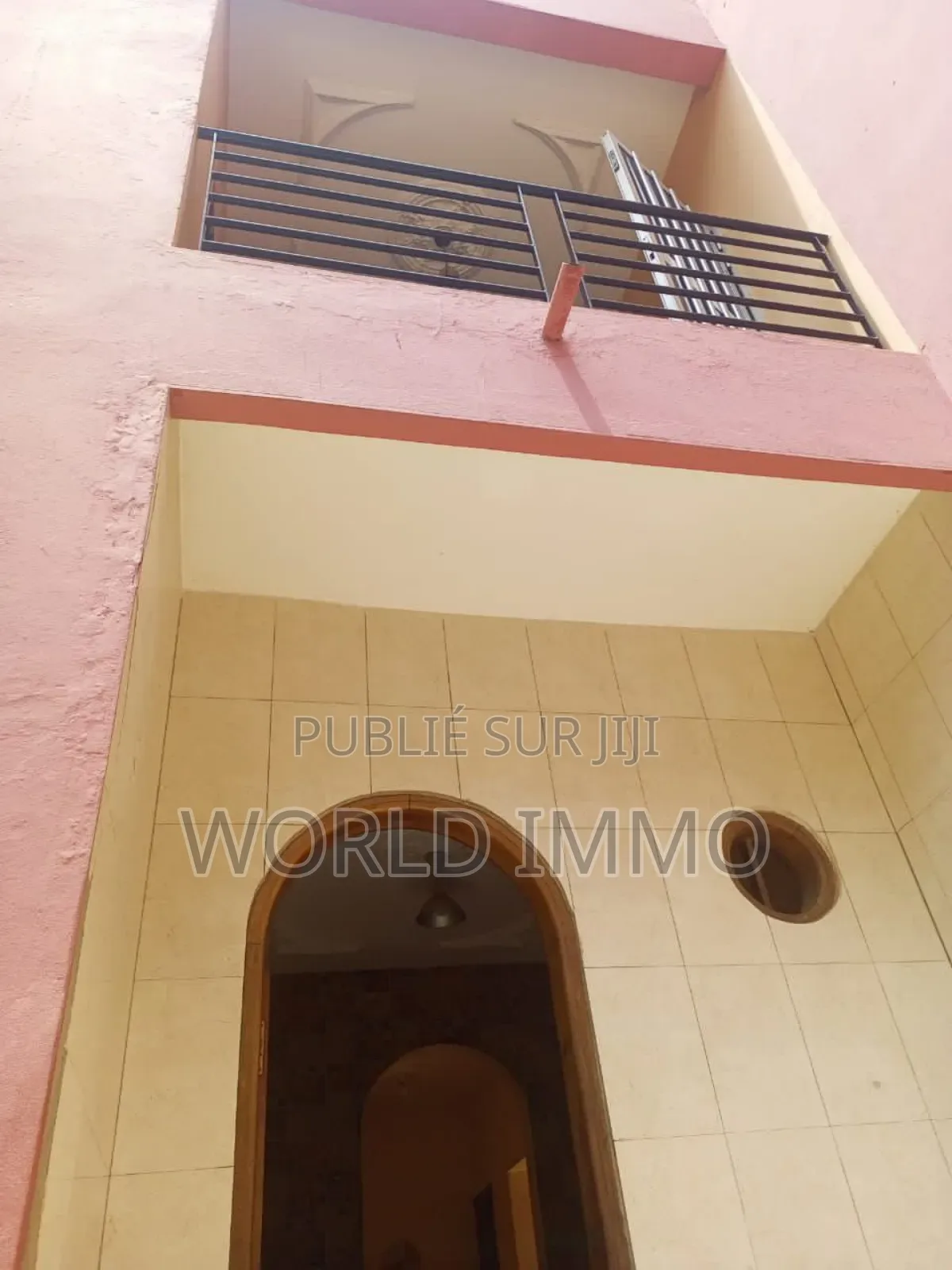 7chbre Villa dans L'Escalier, Patte d'Oie à Vendre