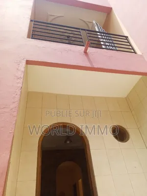 7chbre Villa dans L'Escalier, Patte d'Oie à Vendre