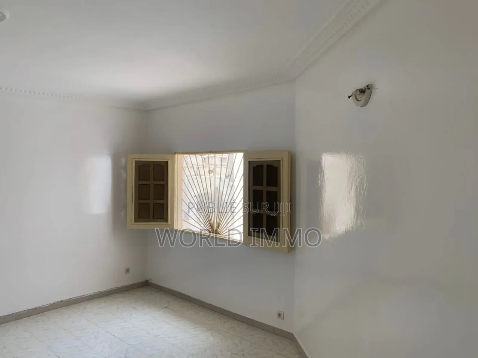 7chbre Villa dans L'Escalier, Patte d'Oie à Vendre