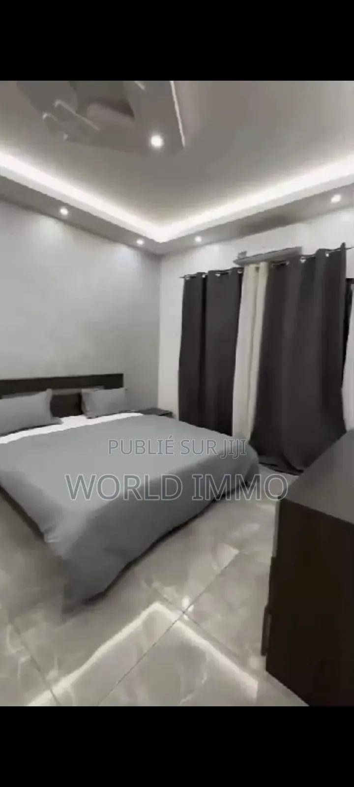 Furnished 3chbre Appartement dans Paradis, Yoff à Vendre