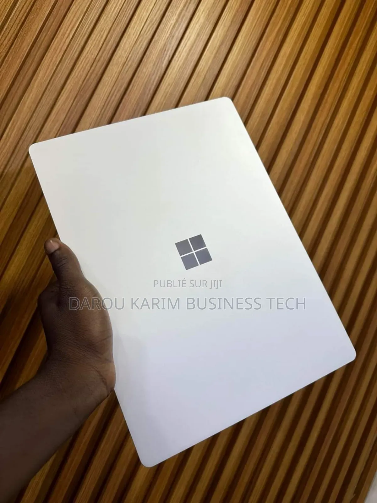New Microsoft Surface Laptop 16GB Intel Core I7 SSD 512GB