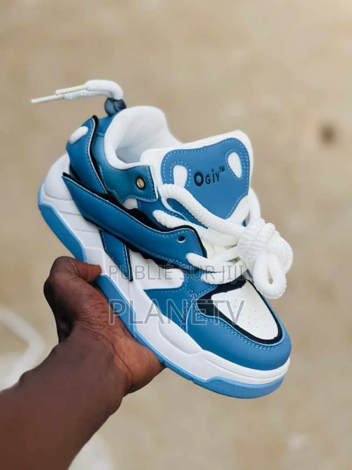 Oggy Original Disponible CBF