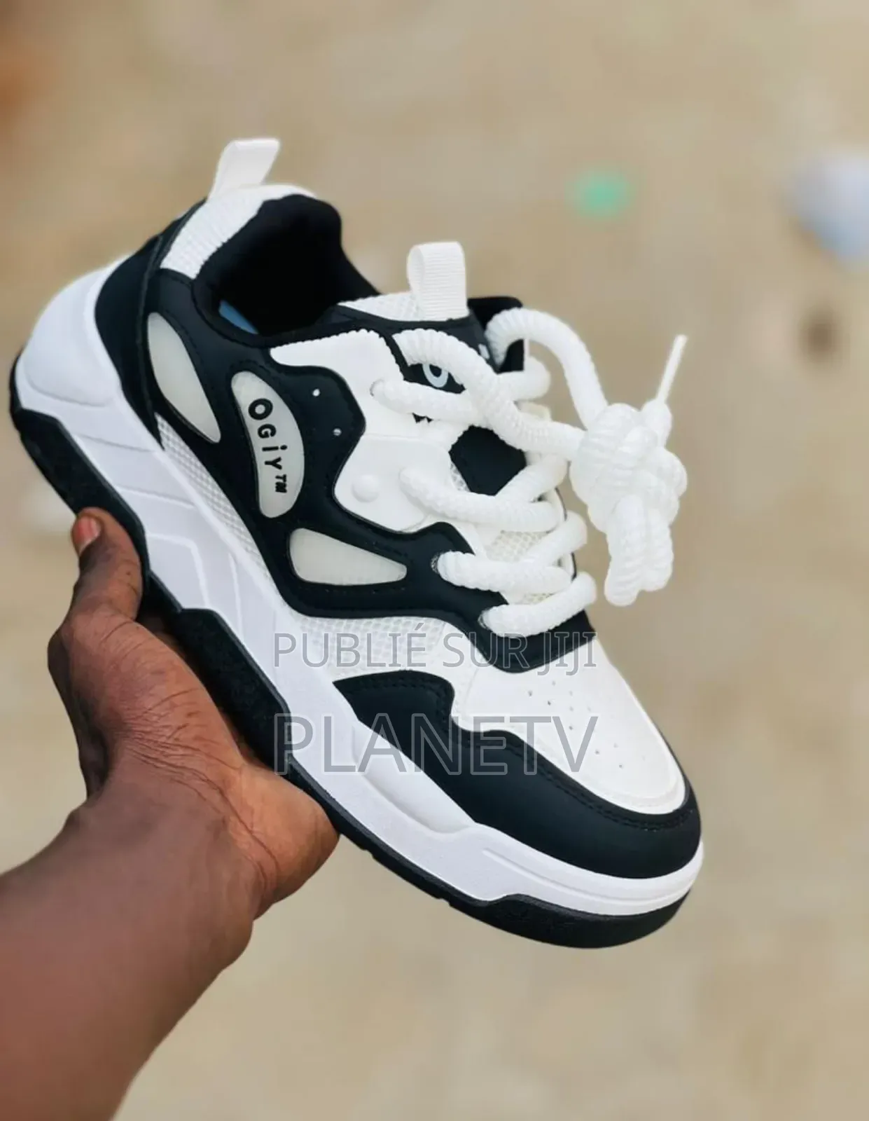 Oggy Originale Disponible CBF