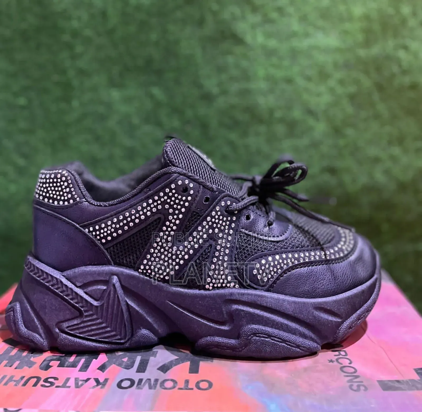 Chaussures Pour Fille Disponible CBF