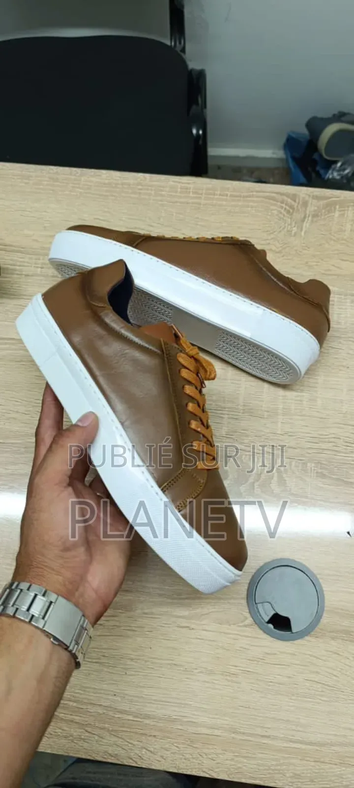 Chaussures en Cuir Disponible NVS