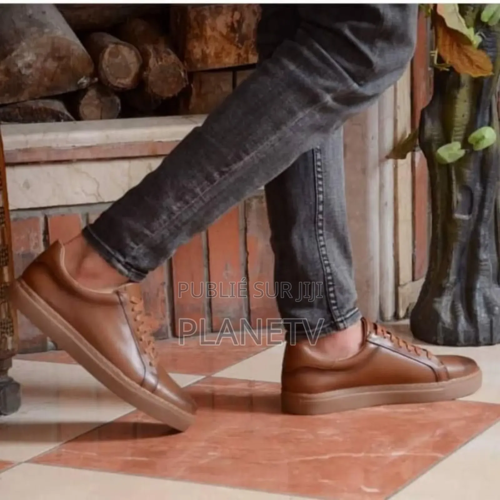 Chaussures en Cuir Disponible NVS