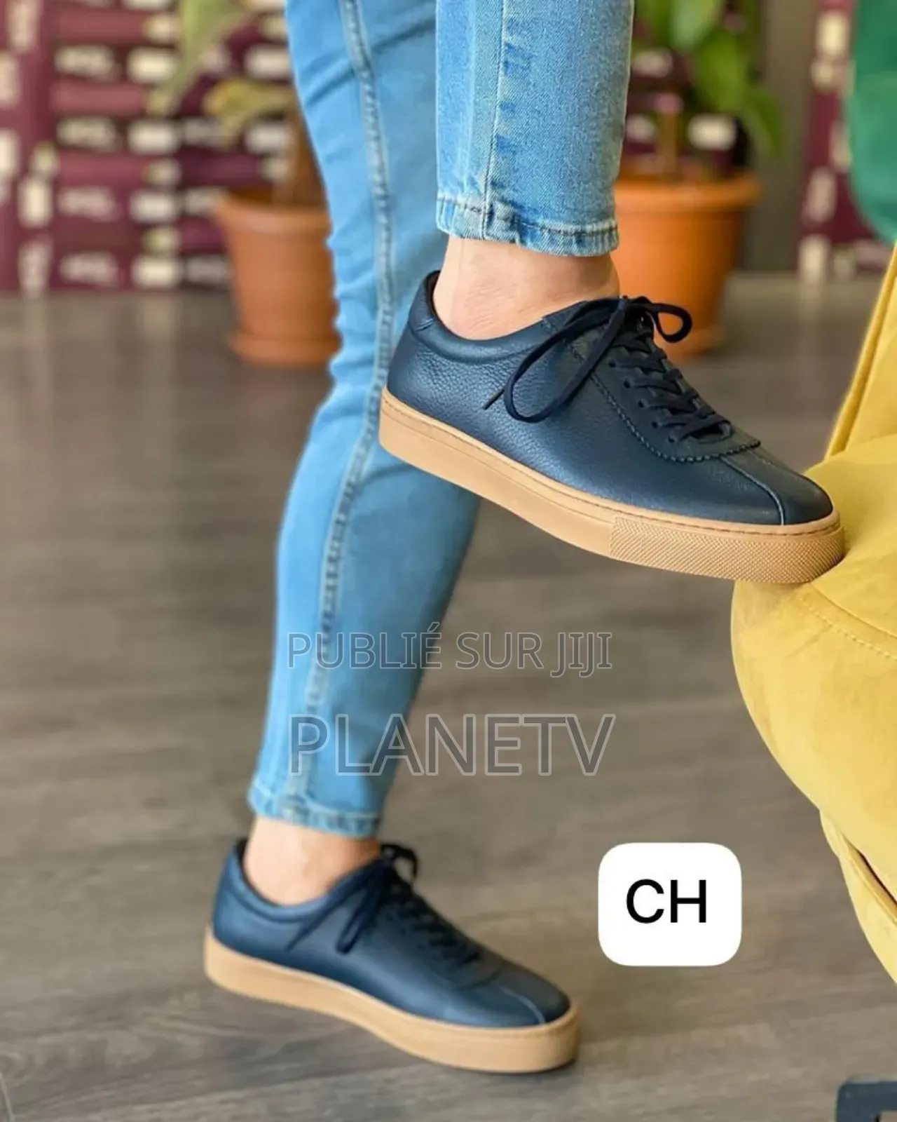 Chaussures en Cuir Disponible NVS