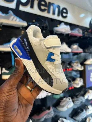 Chaussures Pour Enfants Disponible Taille 25 a 35 NVS