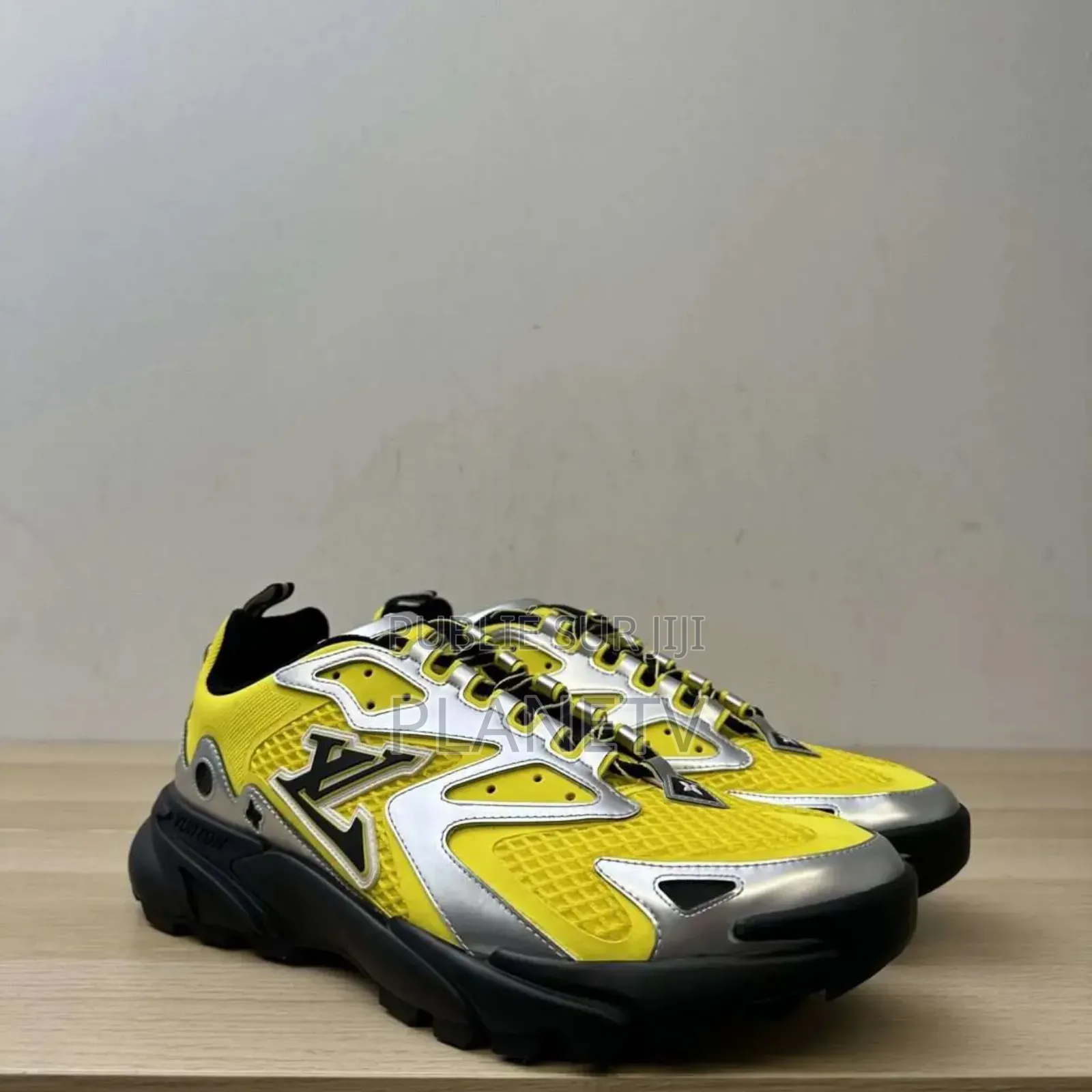 Louis Vuitton Original Disponible NVS