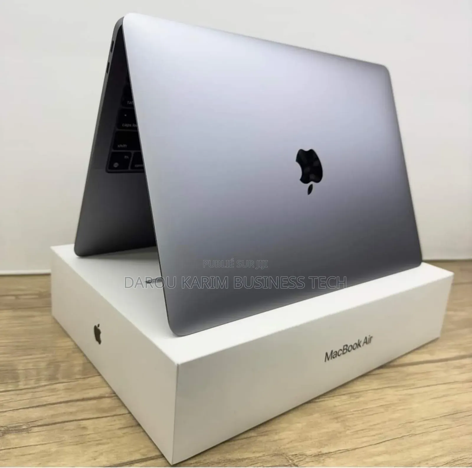 New Apple MacBook Air 2020 M1 8GB Intel Core I5 SSD 256GB