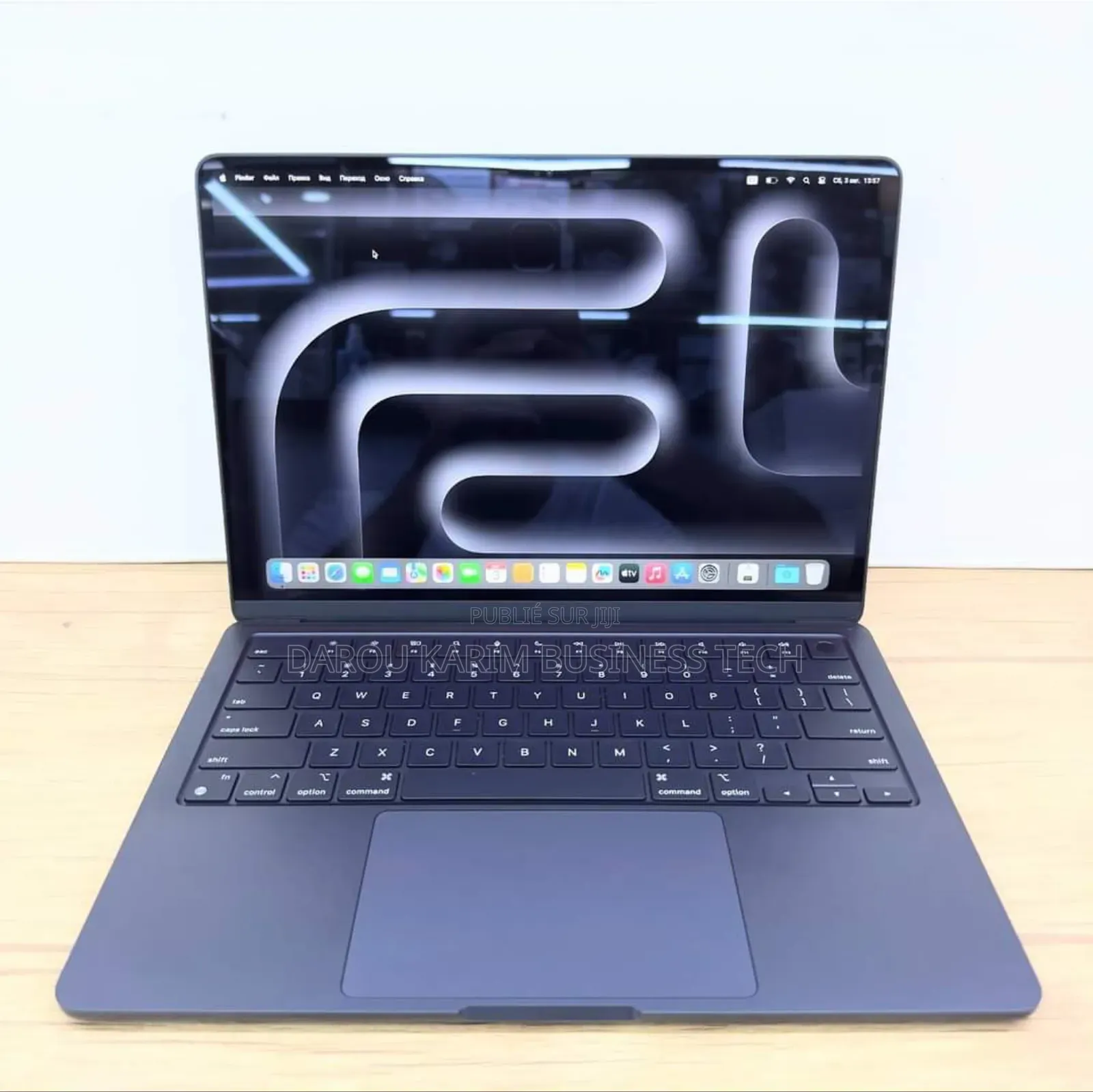 New Apple MacBook Air 2023 M2 8GB Intel Core I5 SSD 256GB