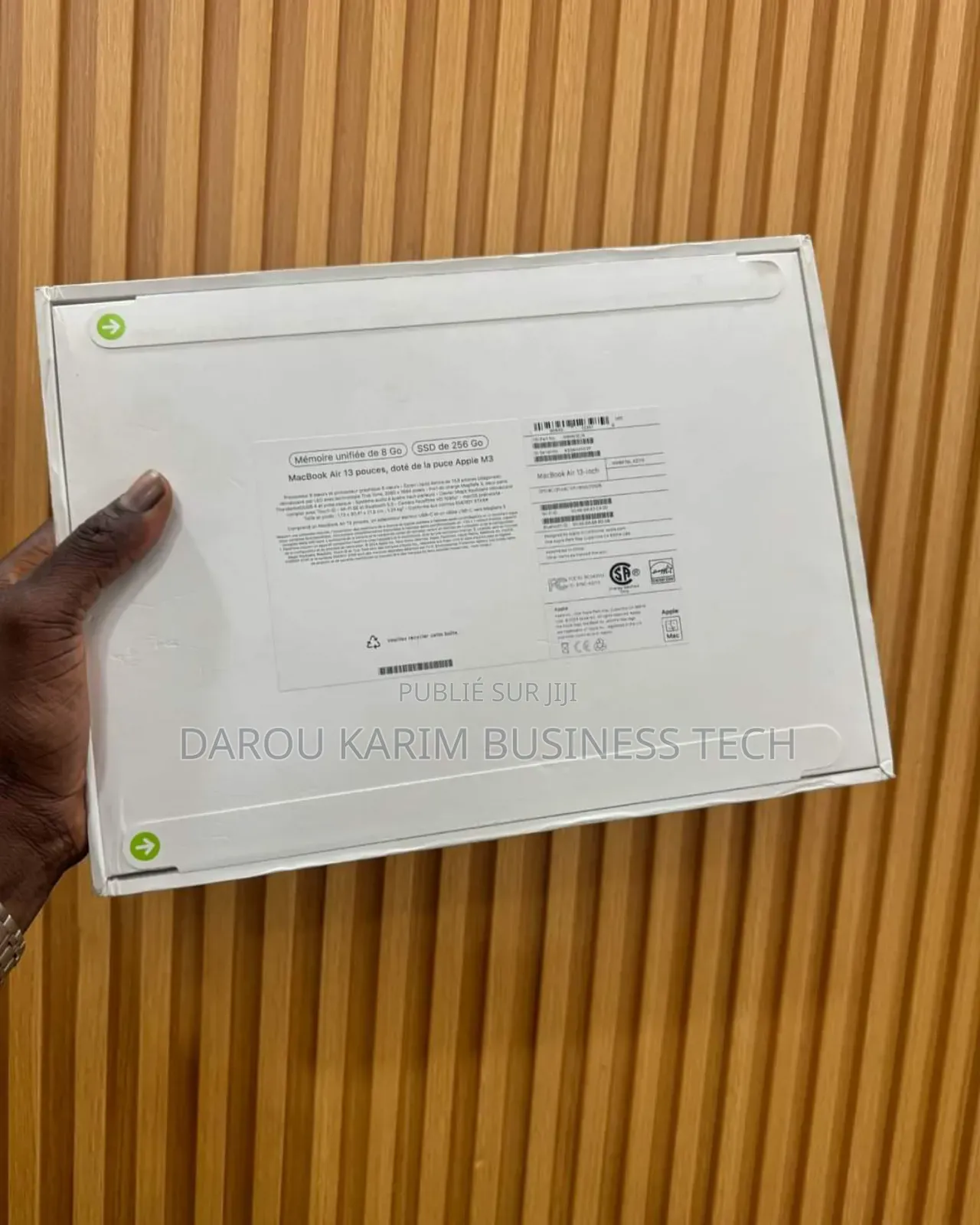 New Apple MacBook Air 2024 M3 13-Inch 8GB Intel Core I5 SSD 256GB