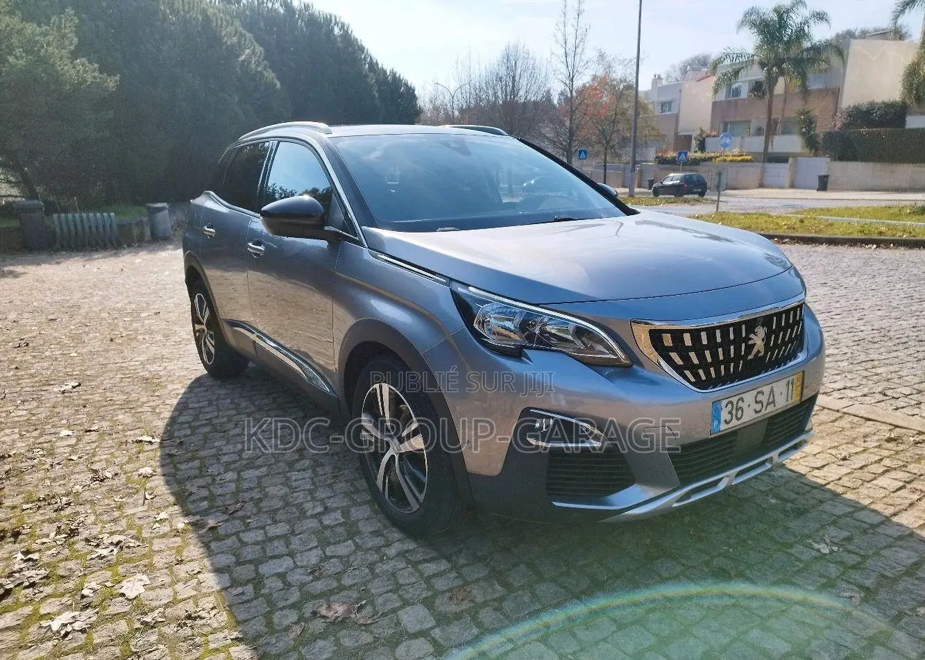 PEUGEOT 3008 2015 Gris