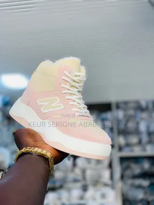 Chaussures Contracté