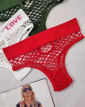 Slip v Perforé Mille Trou Avec 2 Anneaux Devant