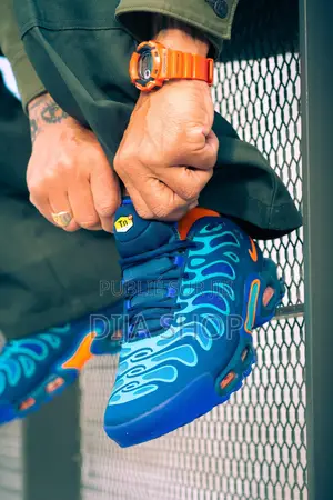 Original Nike Air Max Plus Drift Disponible