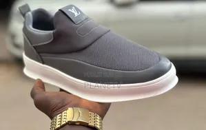 Chaussures Louis Vuitton Originale Disponible WKST