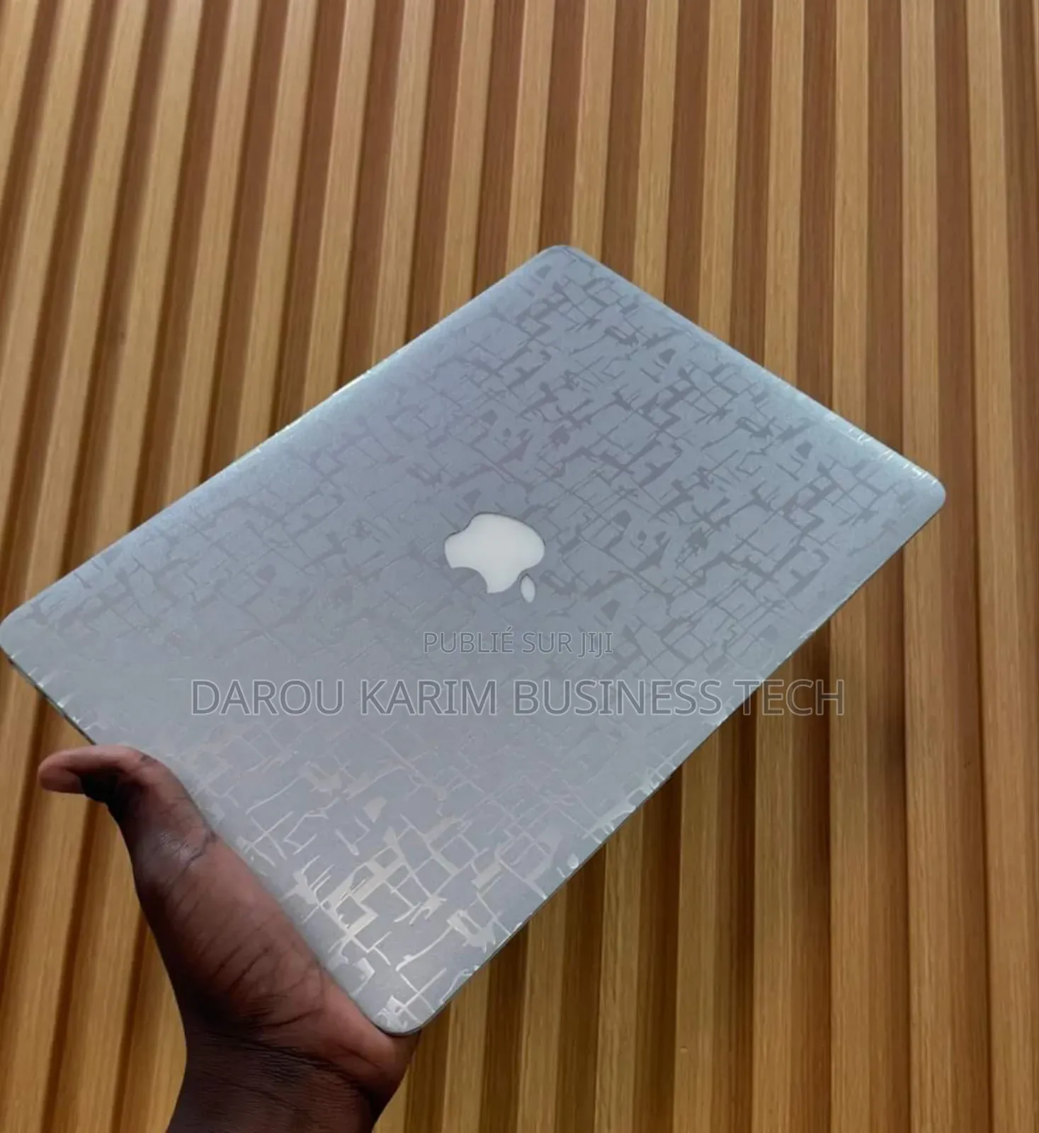 New Apple MacBook Air 2017 8GB Intel Core I5 SSD 256GB