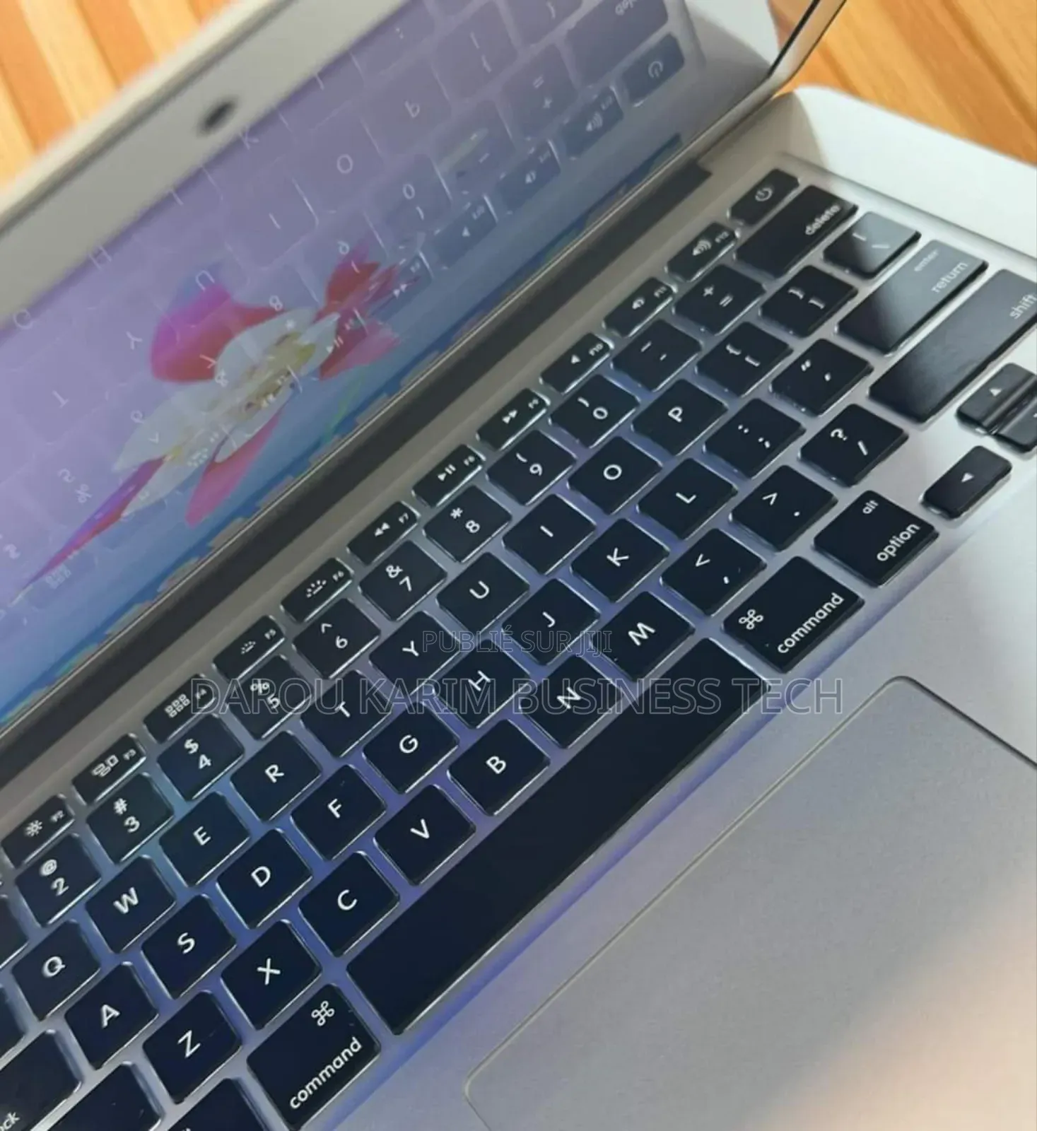 New Apple MacBook Air 2017 8GB Intel Core I5 SSD 256GB