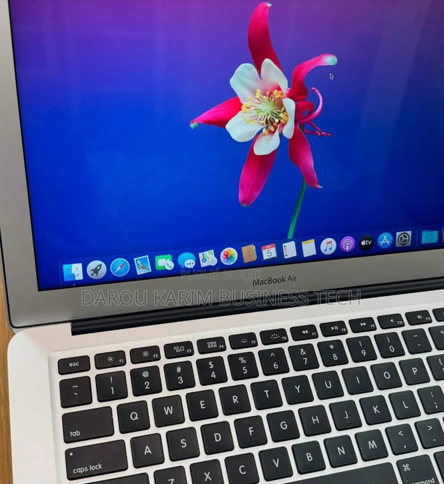 New Apple MacBook Air 2017 8GB Intel Core I5 SSD 256GB