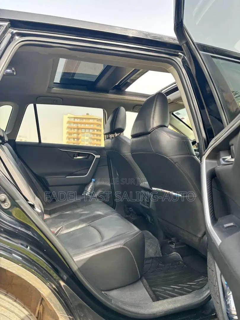 Toyota RAV4 Limited AWD 2019 Noir