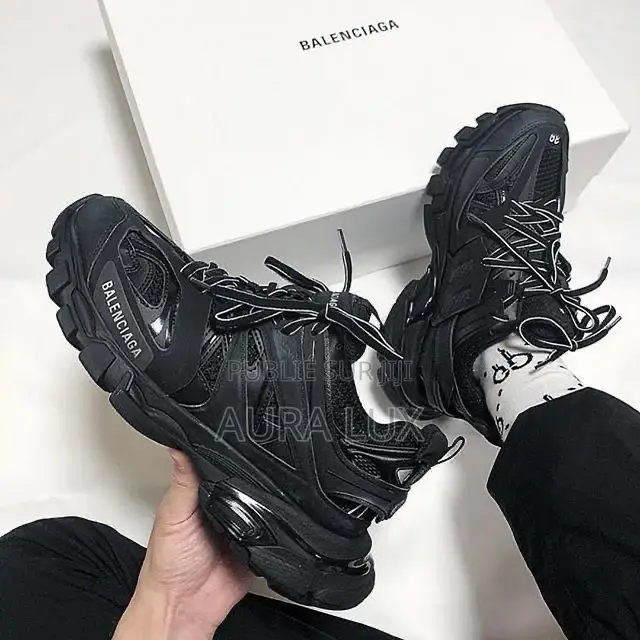 Original Balengiaga Track Disponible