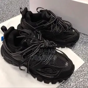 Original Balengiaga Track Disponible