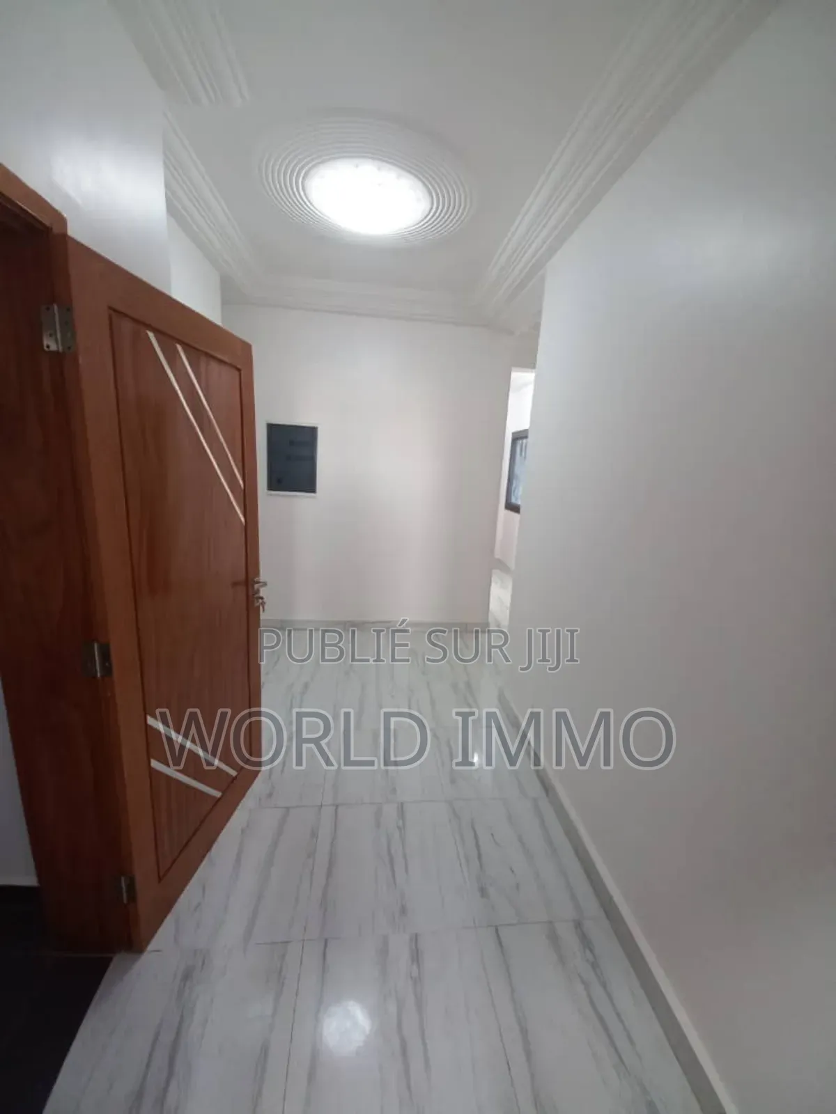 3chbre Appartement dans Le Luxe, Almadies à Louer