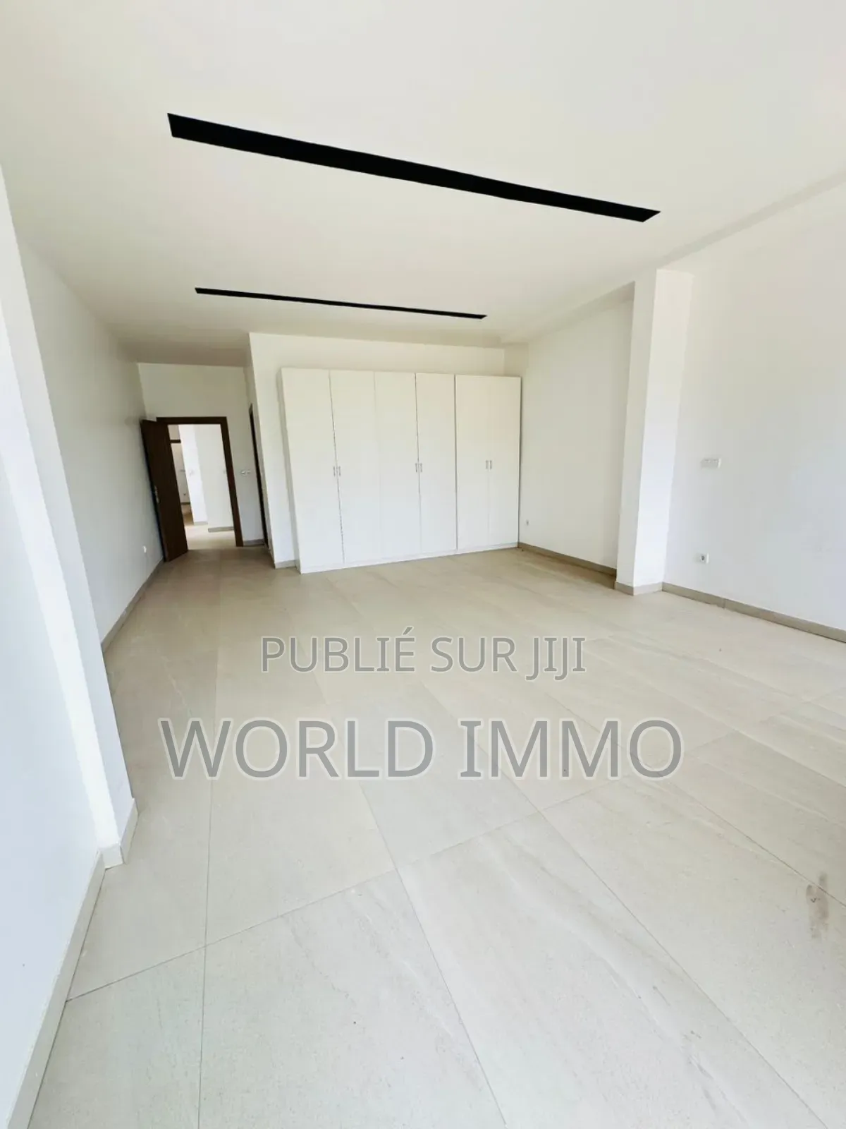 4chbre Duplex dans Le Duplex, Almadies à Louer