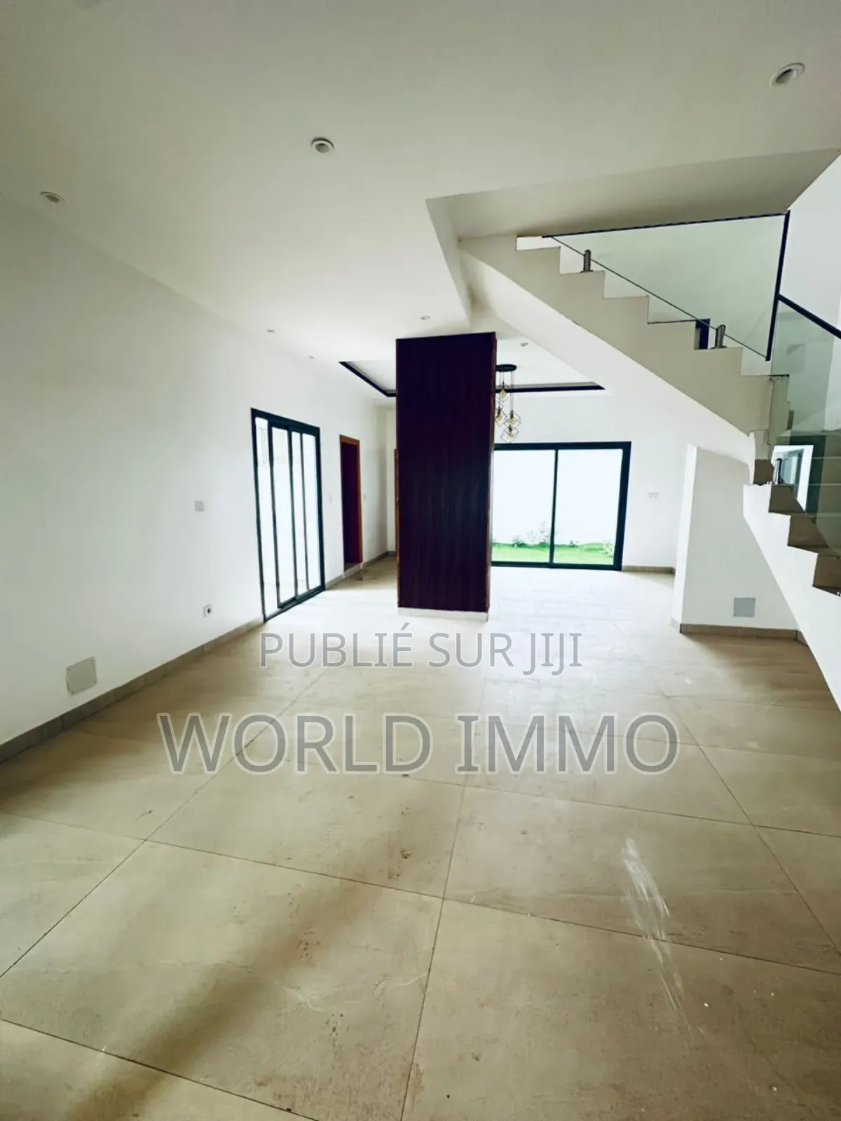 4chbre Duplex dans Le Duplex, Almadies à Louer