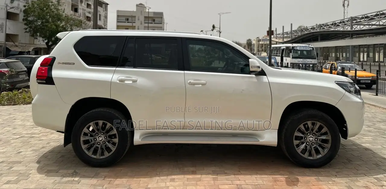 Toyota Land Cruiser Prado 2020 Blanc