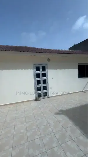 6chbre Maison de ville/terrasse dans , Mermoz Sacré-Cœur à Vendre
