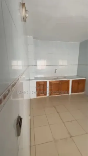 6chbre Maison de ville/terrasse dans , Mermoz Sacré-Cœur à Vendre